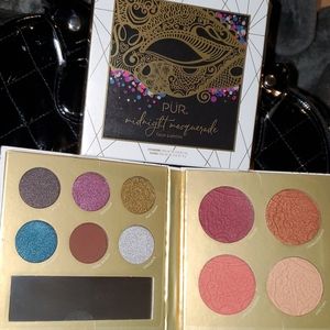 Eyeshadow and face palette